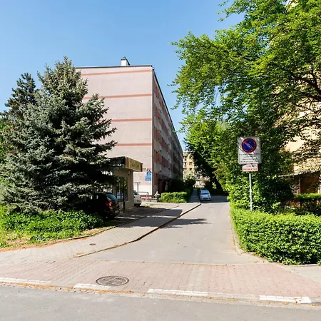 Grzegórzki Pleasant Apartment by BookingHost-3